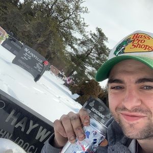 Meet your Posher, Eric